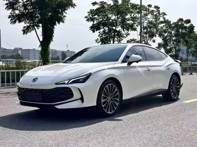 MG MG7