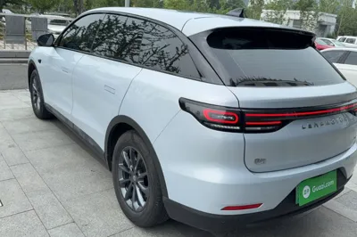 Leapmotor C11