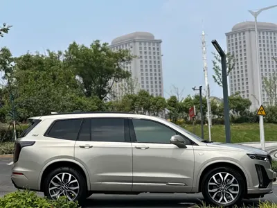 Cadillac XT6