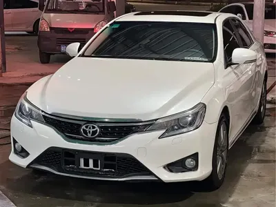 Toyota Reiz