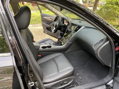 Infiniti Q50L