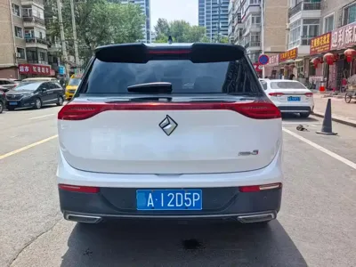 Baojun RS-5