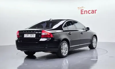 Volvo S80
