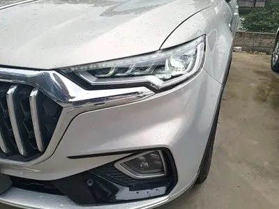 Hongqi Hongqi HS5