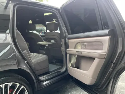 Nio ES8