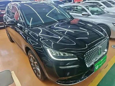 Lincoln Corsair