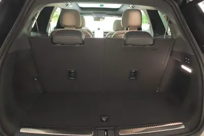 Nio ES8