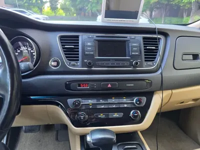 Kia Canival
