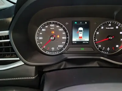 Roewe i5