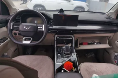 Wuling Asta