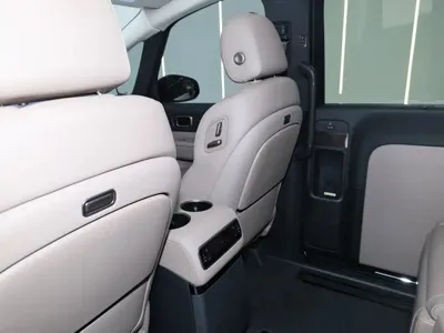 Li Auto Li MEGA