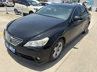 Toyota Reiz