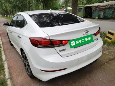 Hyundai Elantra