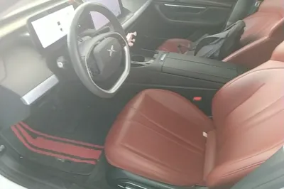 Xpeng P7