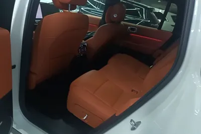 Li Auto L6