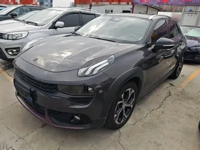 Lynk & Co 02