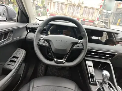 Roewe i5