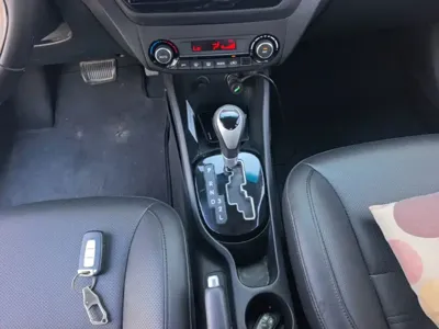 Kia K2