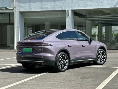 Nio EC6