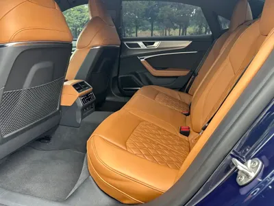 Audi A7L