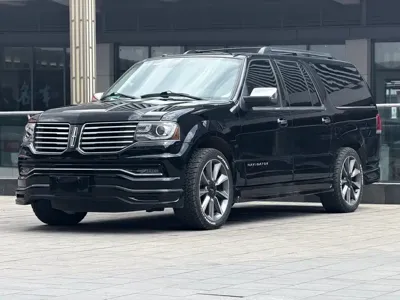 Lincoln Navigator