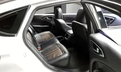 Chrysler 200