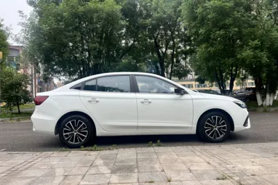 Roewe i5
