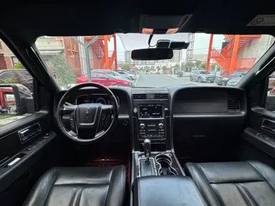 Lincoln Navigator