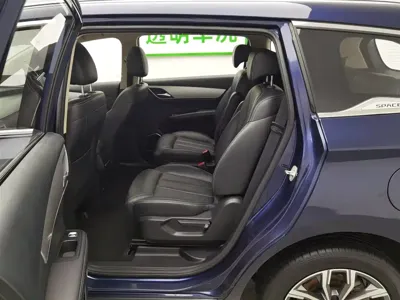 BYD MAX