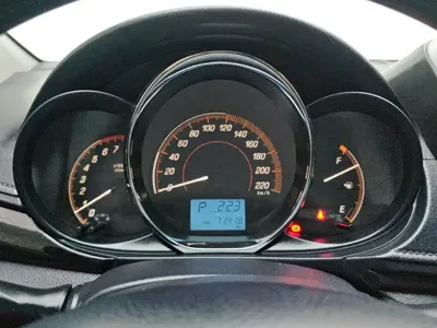 Toyota Yaris L