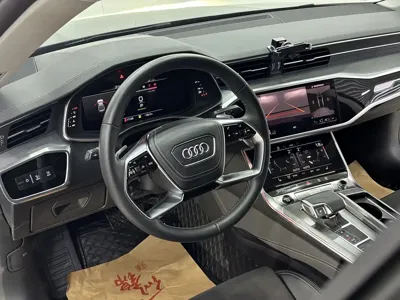 Audi A7L