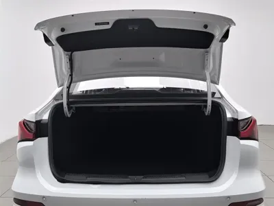 Roewe i5
