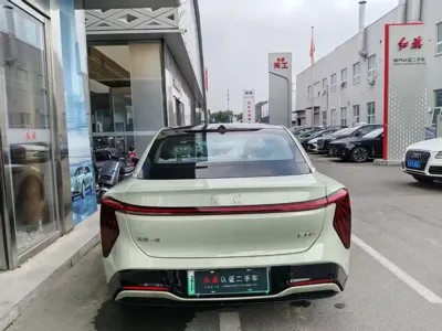 Hongqi Hongqi EH7