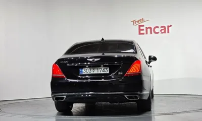Genesis EQ900