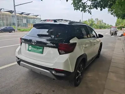 Toyota Yaris L