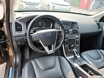 Volvo XC60 (Import)