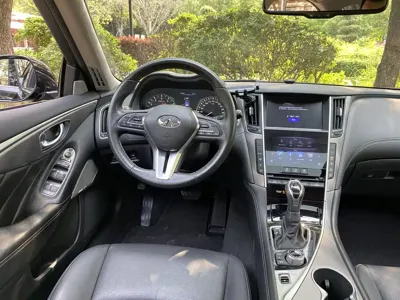 Infiniti Q50L
