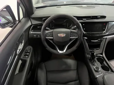 Cadillac XT6