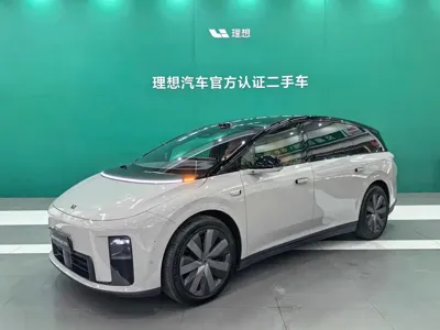 Li Auto 理想i8