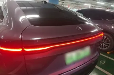 Nio EC6