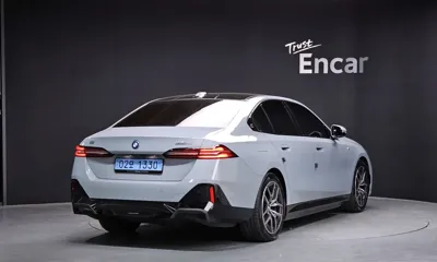 BMW i5
