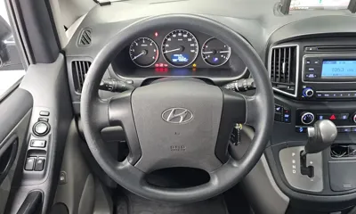Hyundai Starex