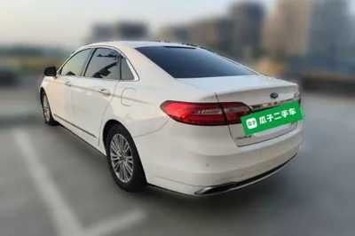 Ford Taurus