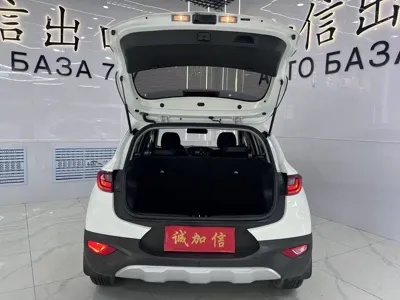 Kia KX1