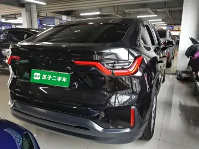 Nio EC6