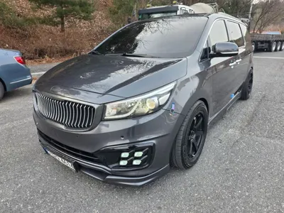 Kia Canival