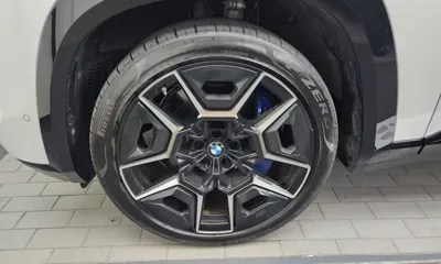 BMW XM