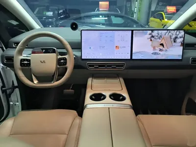 Li Auto Li MEGA