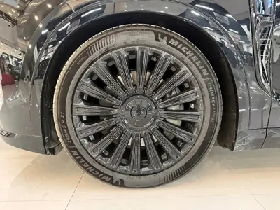 Nio ES8