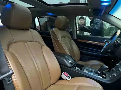 Lincoln MKT